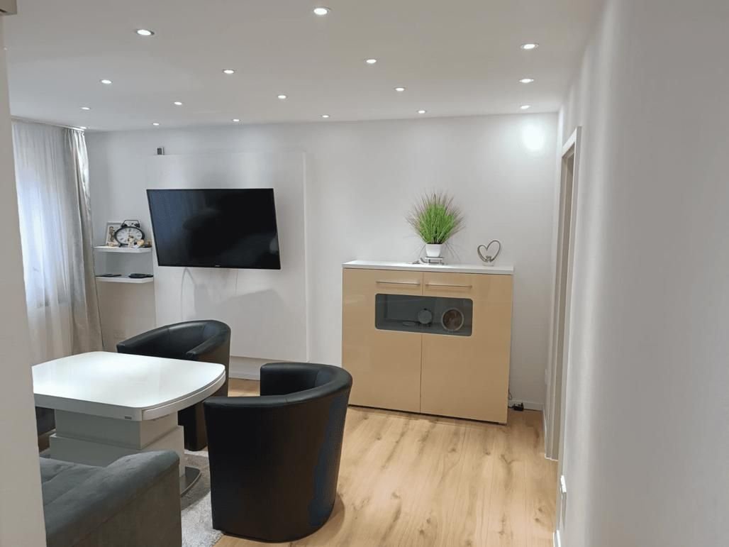 Apartamento de 3 dormitorios en Augsburg, Germany No. 49943