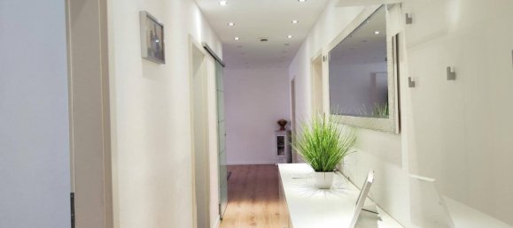 Apartamento de 3 dormitorios en Augsburg, Germany No. 49943 3