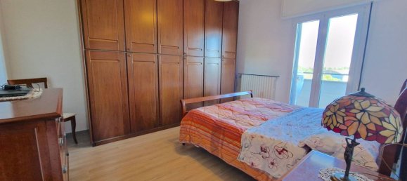 4 Schlafzimmer Wohnung in Riccione, Italy, Nr. 328015 23