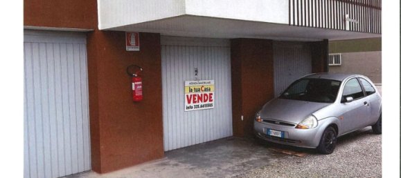 13m² Garage in Udine, Italy No. 179273 3