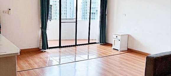 3 bedrooms Condo in Bangkok, Thailand No. 14577 2
