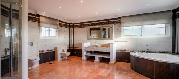 6 bedrooms Villa in Marbella, Spain No. 143525 13