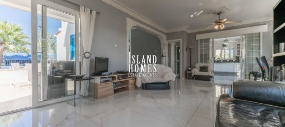 3 bedrooms House in Pernera, Cyprus No. 23952 7