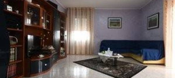 3 bedrooms Villa in Morro d'Oro, Italy No. 345329 6
