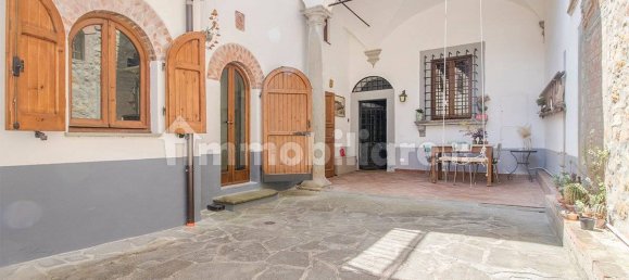 5 bedrooms Villa in Florence, Italy No. 324471 9
