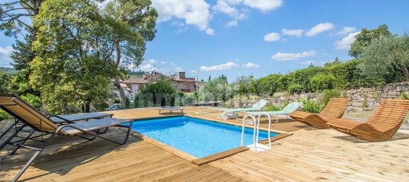 5 bedrooms Villa in Florence, Italy No. 324471 3