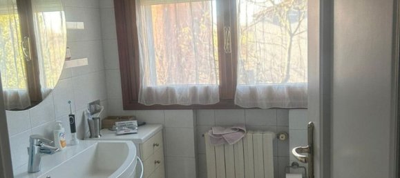 8 bedrooms House in Modena, Italy No. 327810 10