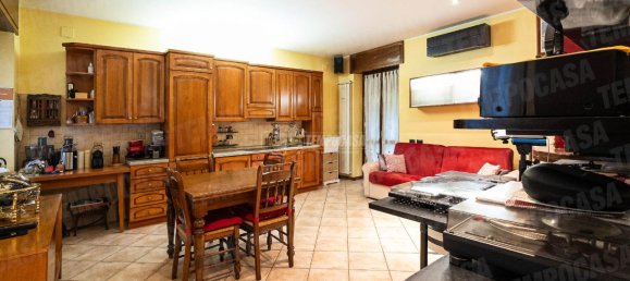 2 rooms Apartment in Seregno, Italy No. 149338 6