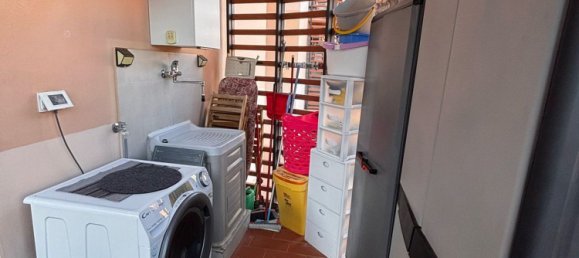 3 bedrooms Apartment in Calenzano, Italy No. 324618 2