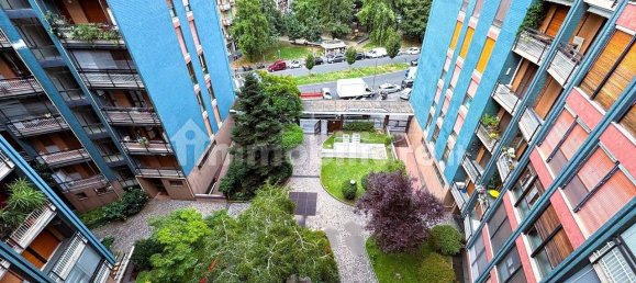 2 bedrooms Apartment in Milan, Italy No. 259874 32