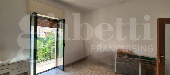 4 bedrooms Apartment in Torre Annunziata, Italy No. 340043 36
