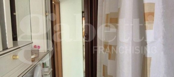 4 bedrooms Apartment in Torre Annunziata, Italy No. 340043 32
