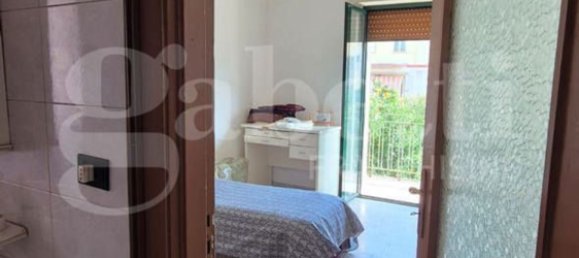 4 bedrooms Apartment in Torre Annunziata, Italy No. 340043 33
