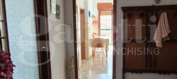 4 bedrooms Apartment in Torre Annunziata, Italy No. 340043 5