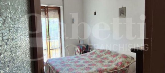 4 bedrooms Apartment in Torre Annunziata, Italy No. 340043 24