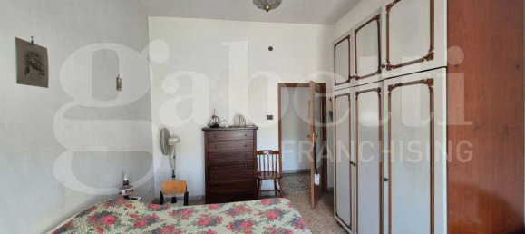 4 bedrooms Apartment in Torre Annunziata, Italy No. 340043 28