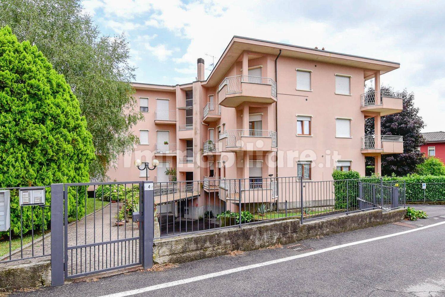 2 chambres Appartement à Montorfano, Italy No. 286027