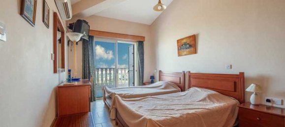 5 bedrooms Commercial property in Kissonerga, Cyprus No. 19519 10