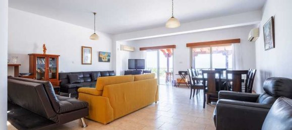 5 bedrooms Commercial property in Kissonerga, Cyprus No. 19519 3