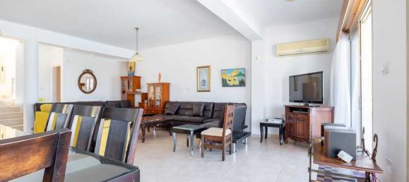 5 bedrooms Commercial property in Kissonerga, Cyprus No. 19519 4