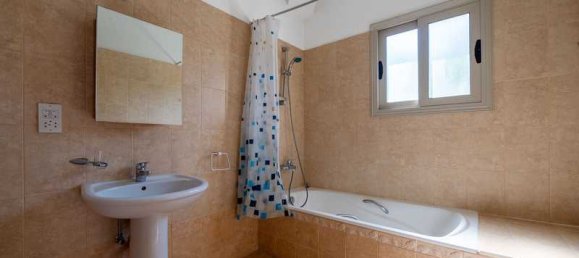 5 bedrooms Commercial property in Kissonerga, Cyprus No. 19519 7