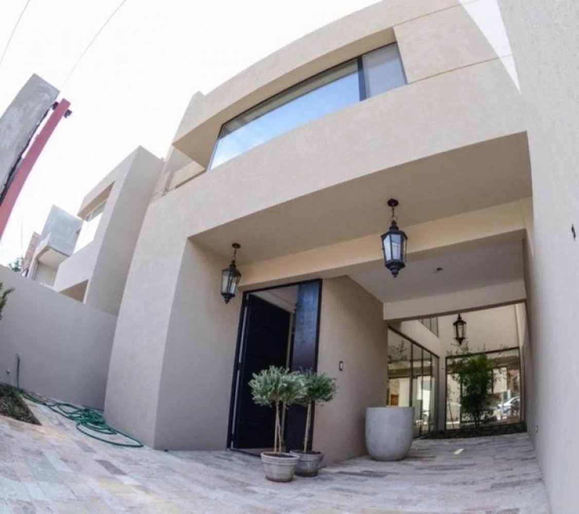 Casa T3 em San Isidro, Argentina N.º 19466