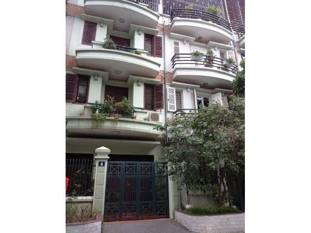 180m² House in Ba Dinh, Vietnam No. 284