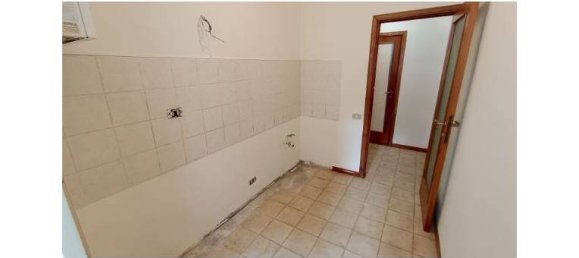 4 rooms Apartment in Ancona, Italy No. 253274 2