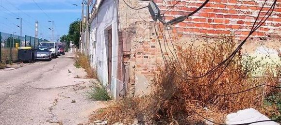 2 bedrooms Villa in Barreiro, Portugal No. 179118 2