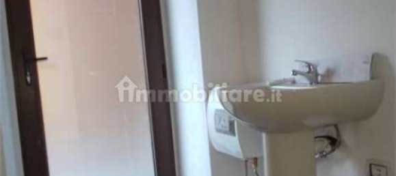 1 room Office in Varese, Italy No. 105061 6