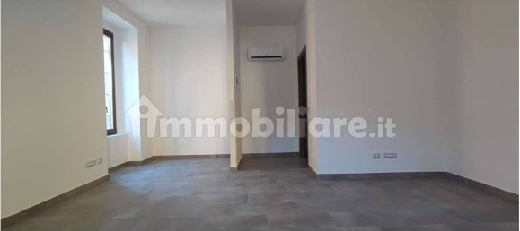 1 room Office in Varese, Italy No. 105061 4