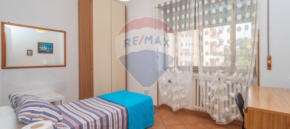 3 chambres Appartement à Rome, Italy No. 58291 8