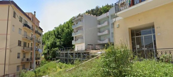 5-salle Appartement à Casoli, Italy No. 179794 14