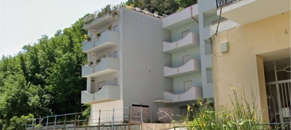 5-salle Appartement à Casoli, Italy No. 179794 6