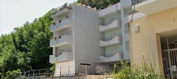 5-salle Appartement à Casoli, Italy No. 179794 16