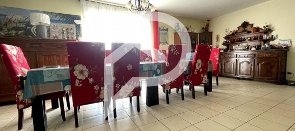 4 bedrooms House in Caudry, France No. 64493 2