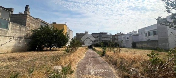 Вилла с 8 спальнями в Латиано, Италия № 61060 2