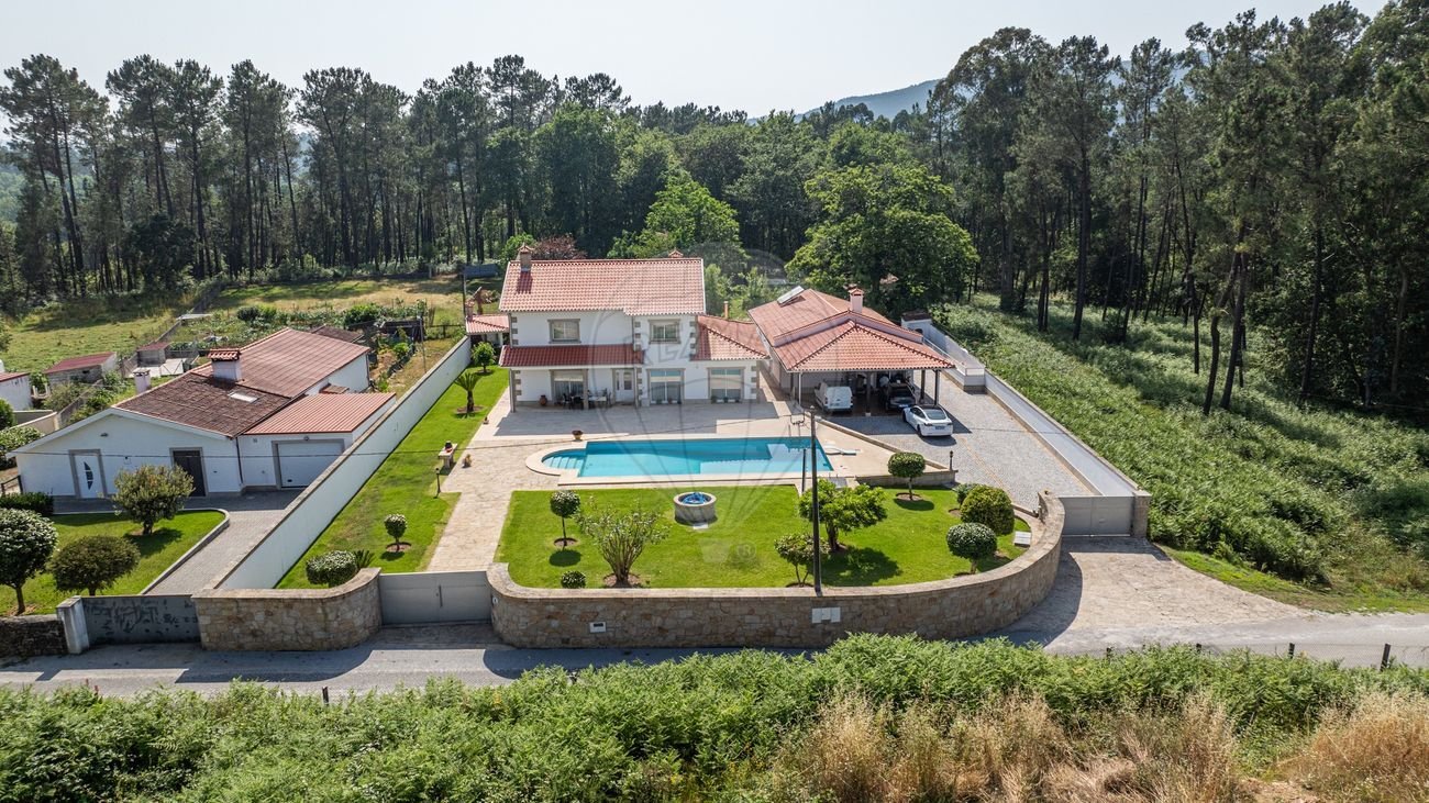 5 bedrooms House in Vila Verde, Portugal No. 260698