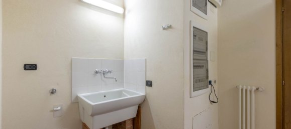 7-salle Maison à Pontassieve, Italy No. 219476 11