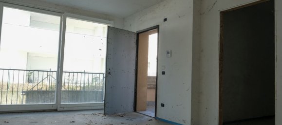 3 rooms Apartment in Inzago, Italy No. 184876 5