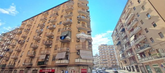 Квартира с 3 комнатами в Палермо, Италия № 2254 39