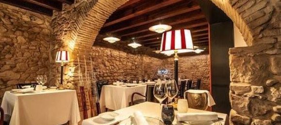 5 rooms Commercial property in Campi Bisenzio, Italy No. 9814 3