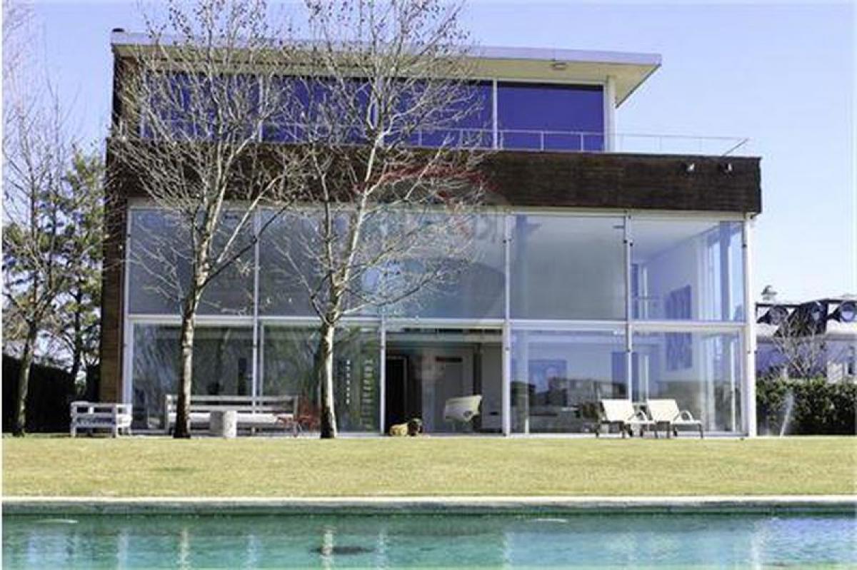 5 bedrooms House in Tigre, Argentina No. 51190