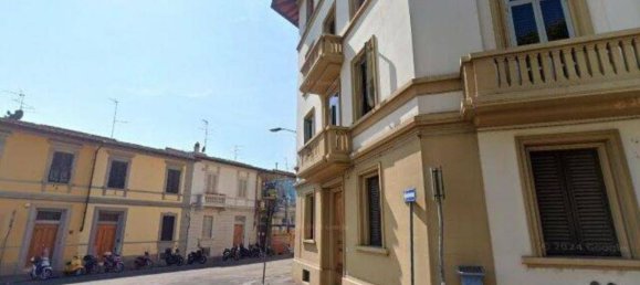 14m² Warehouse in Florence, Italy No. 337768 3