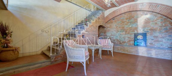 7 rooms House in Fauglia, Italy No. 235905 3
