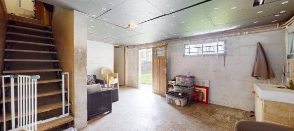 5 bedrooms House in Montfermeil, France No. 171412 16