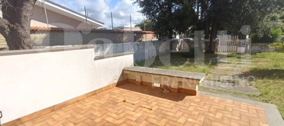 Вилла с 3 спальнями в Анцио, Италия № 289877 5