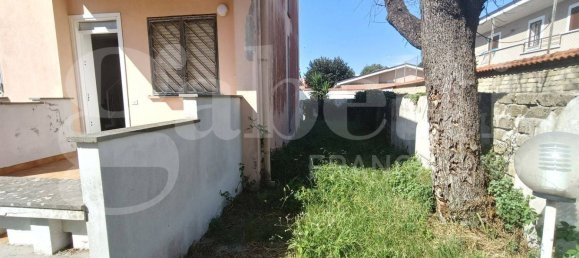 Вилла с 3 спальнями в Анцио, Италия № 289877 3