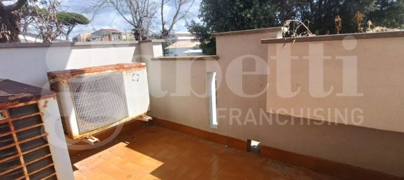 Вилла с 3 спальнями в Анцио, Италия № 289877 14