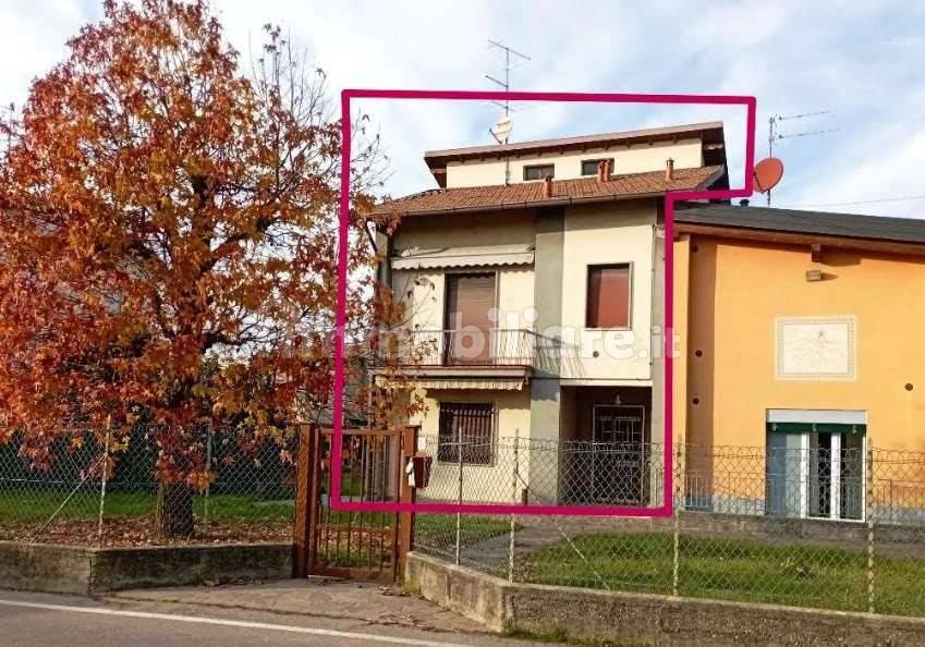 2 chambres Maison à Fino Mornasco, Italy No. 295952